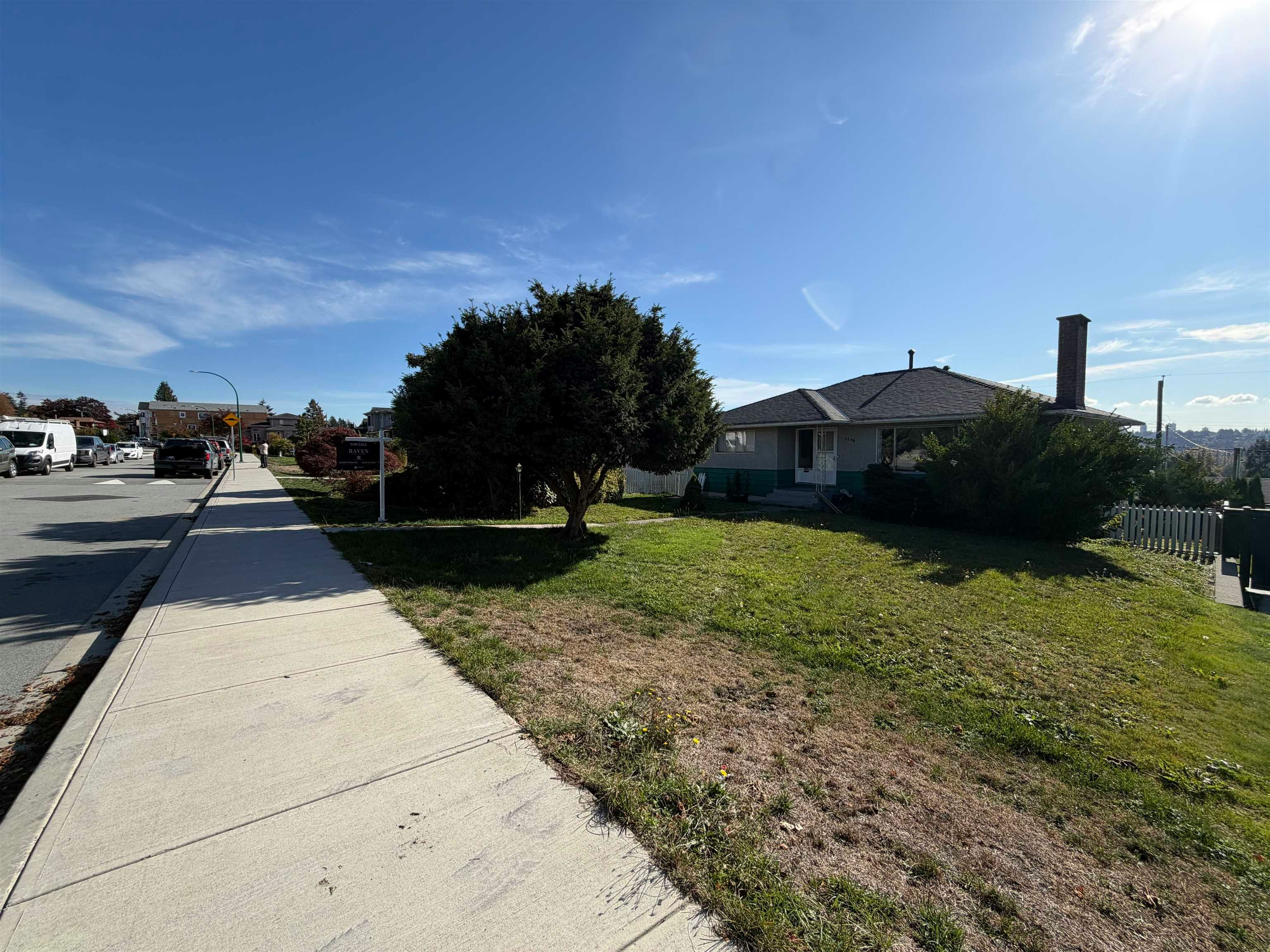 6790 Hycrest Drive, Burnaby, BC, V5B 2X2