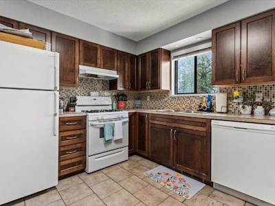 9123 Armitage Street - 5