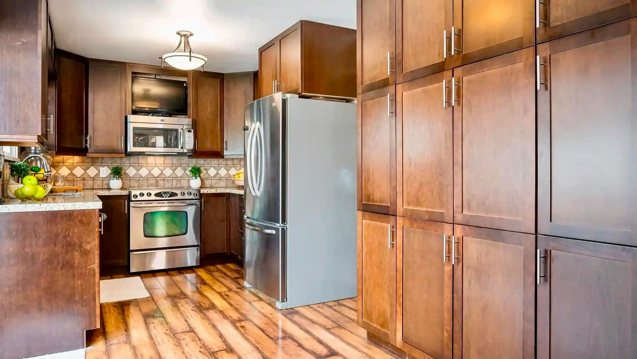 Main-19741 54a Avenue, Langley, BC, V3A 3W4 - 12