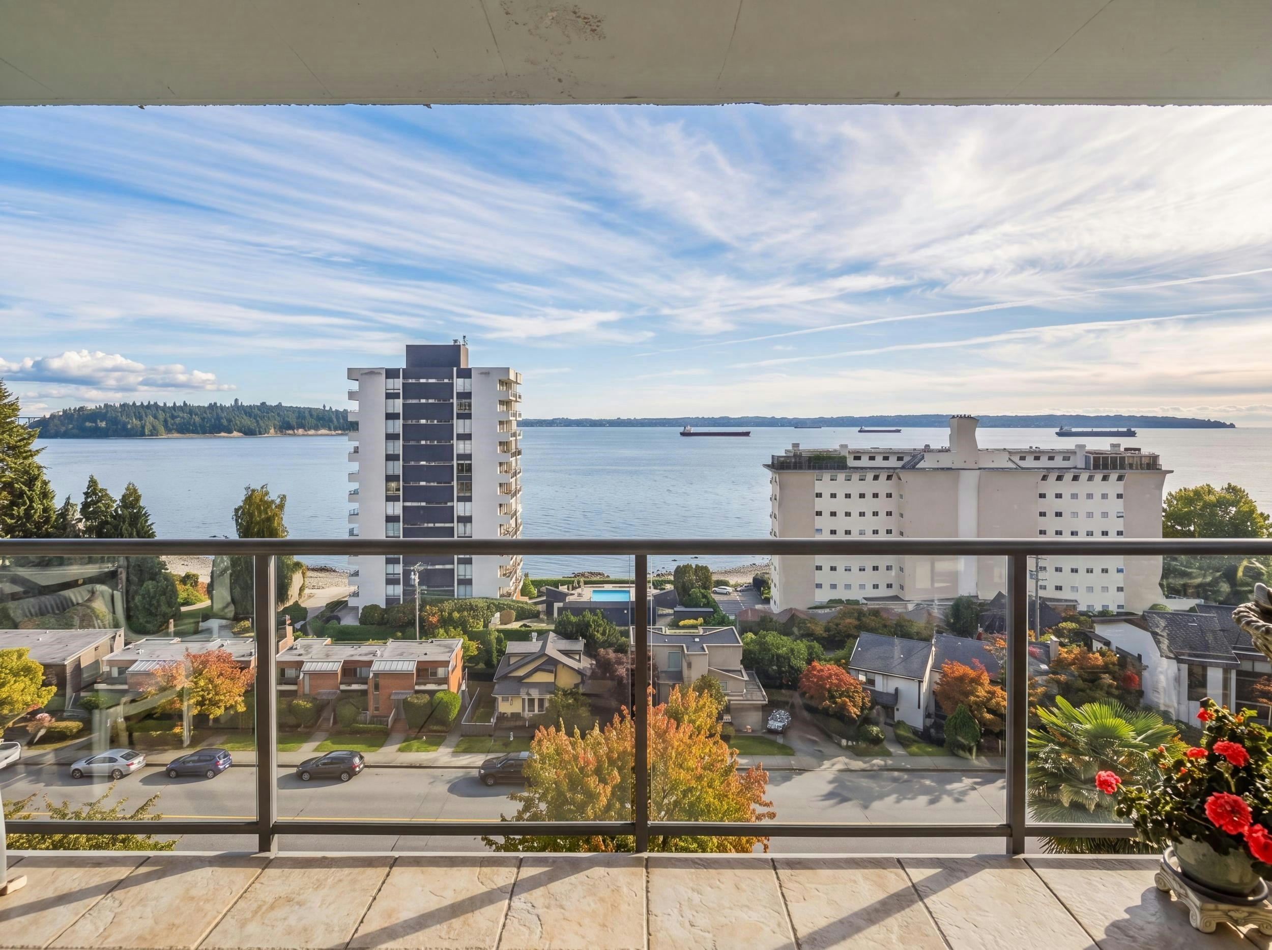 305-1845 Bellevue Avenue, West Vancouver, BC, V7V 1B2
