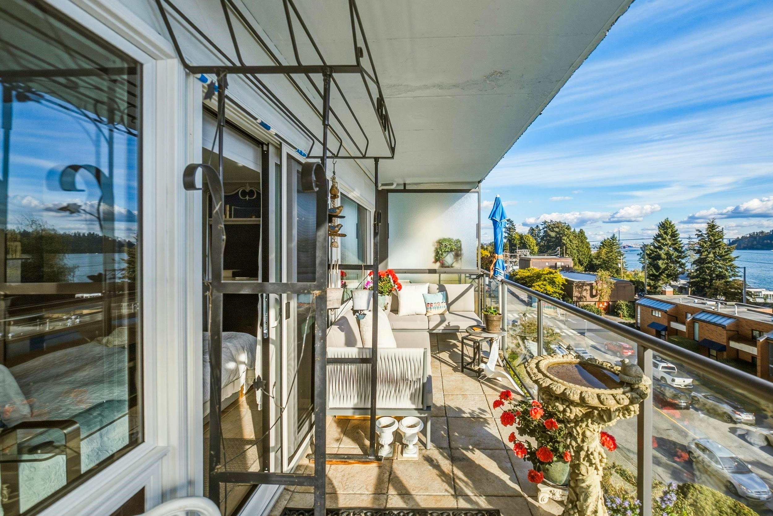 305-1845 Bellevue Avenue - 4