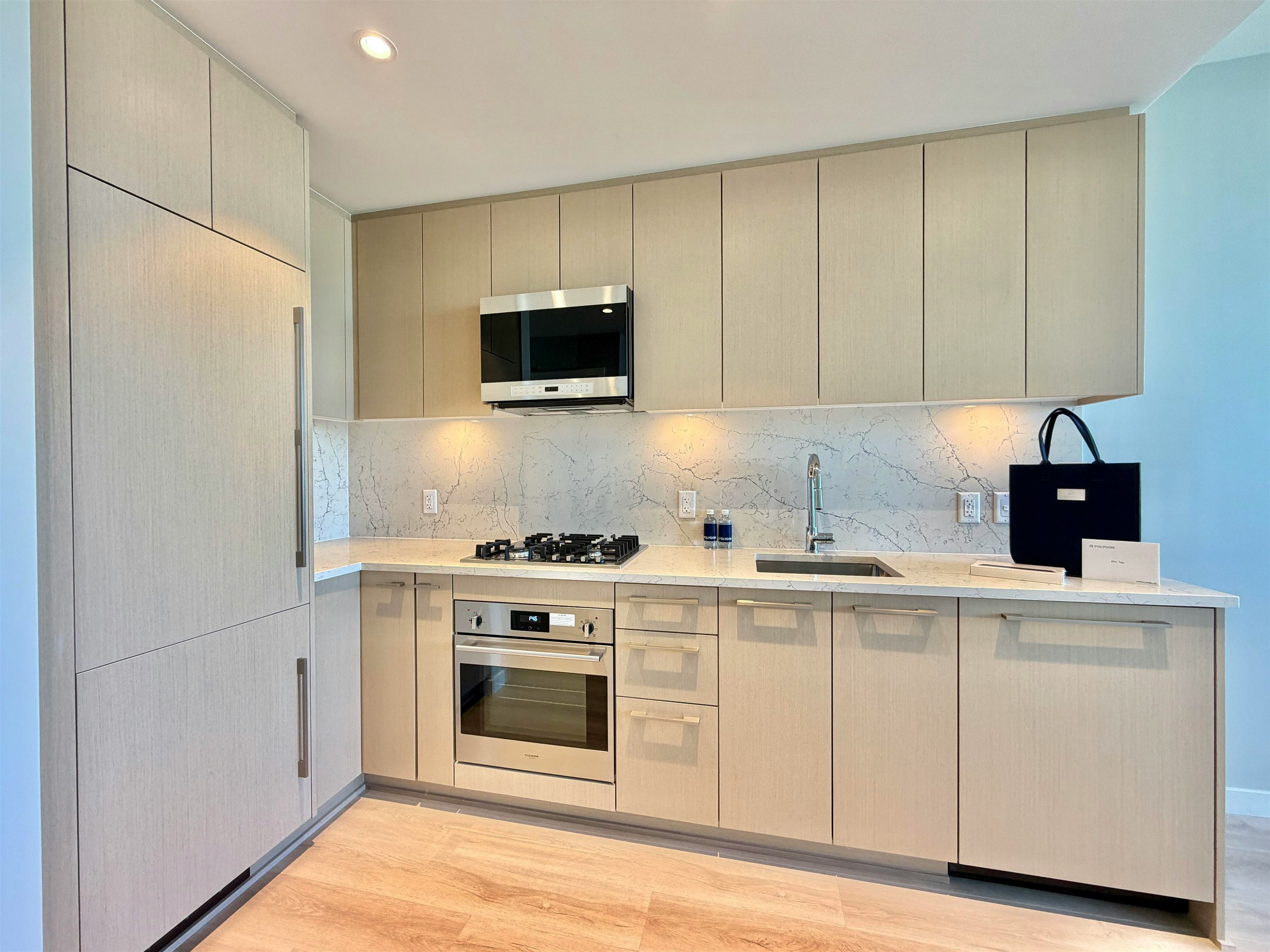 1705-5938 Olive Avenue, Burnaby, BC, V5H 0M6 - 2