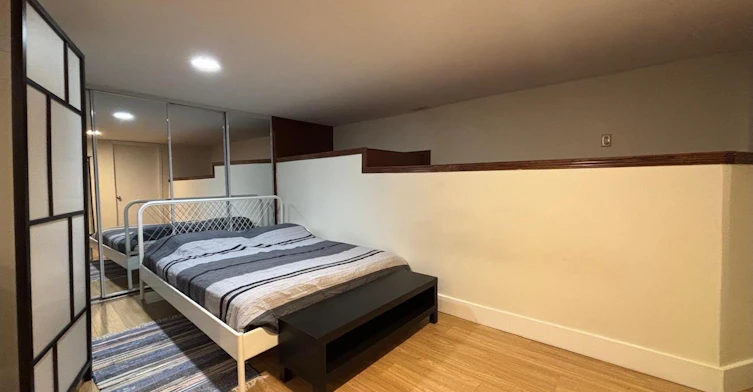 23** Bridgeman Avenue, North Vancouver, BC, V7P 3P4 - 6