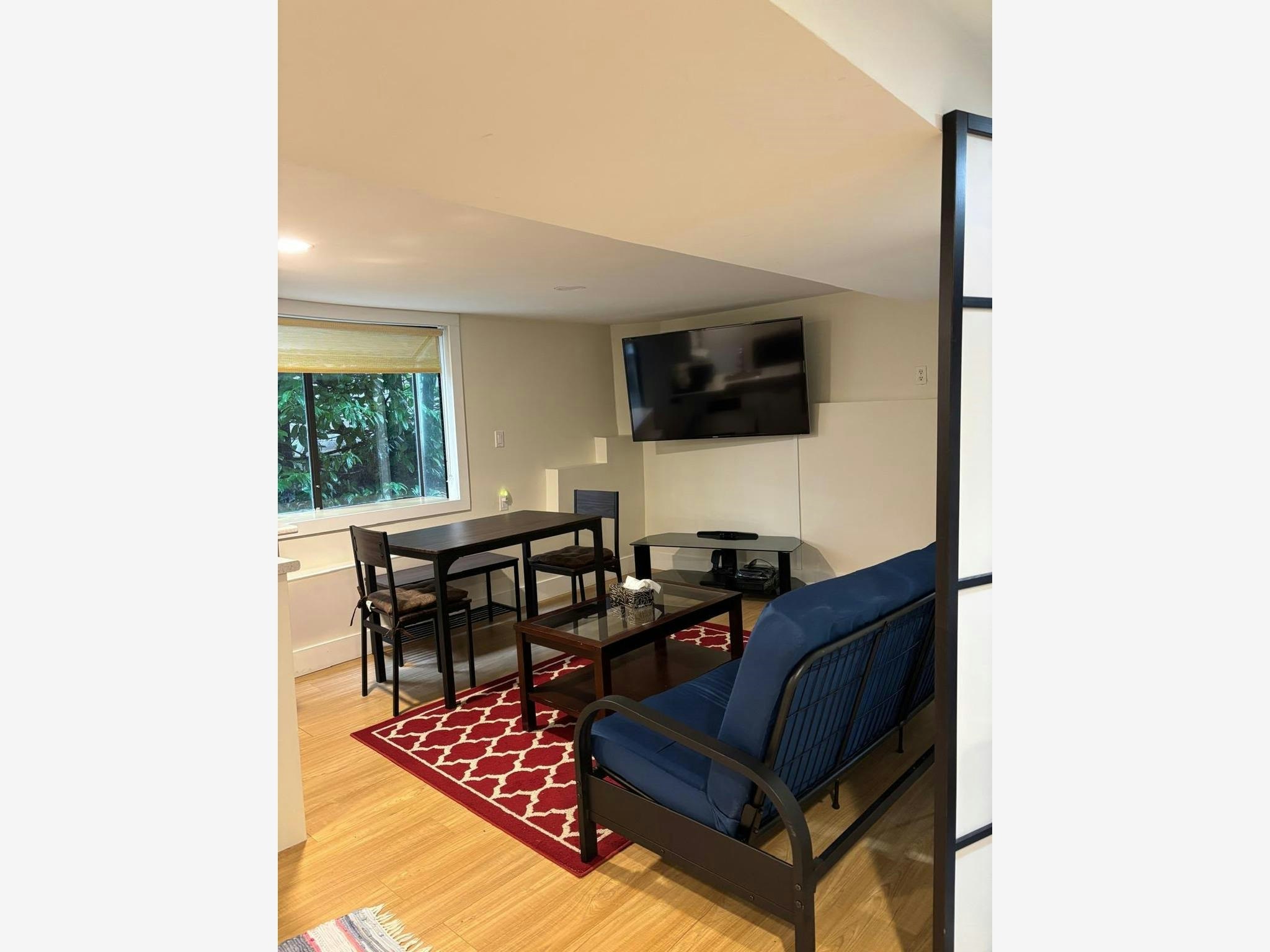 23** Bridgeman Avenue, North Vancouver, BC, V7P 3P4 - 4