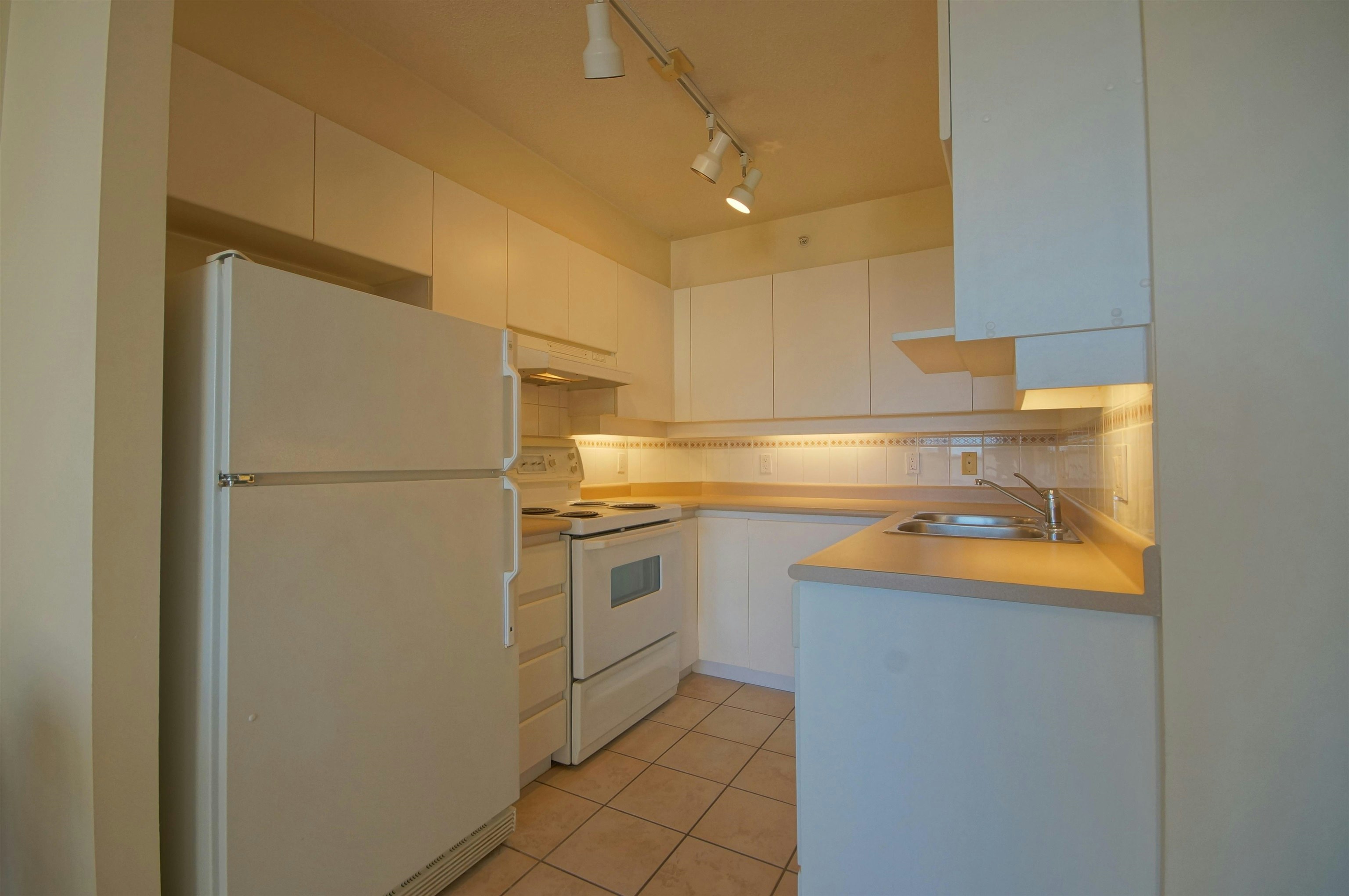 806-8297 Saba Road, Richmond, BC, V6Y 4B5 - 11