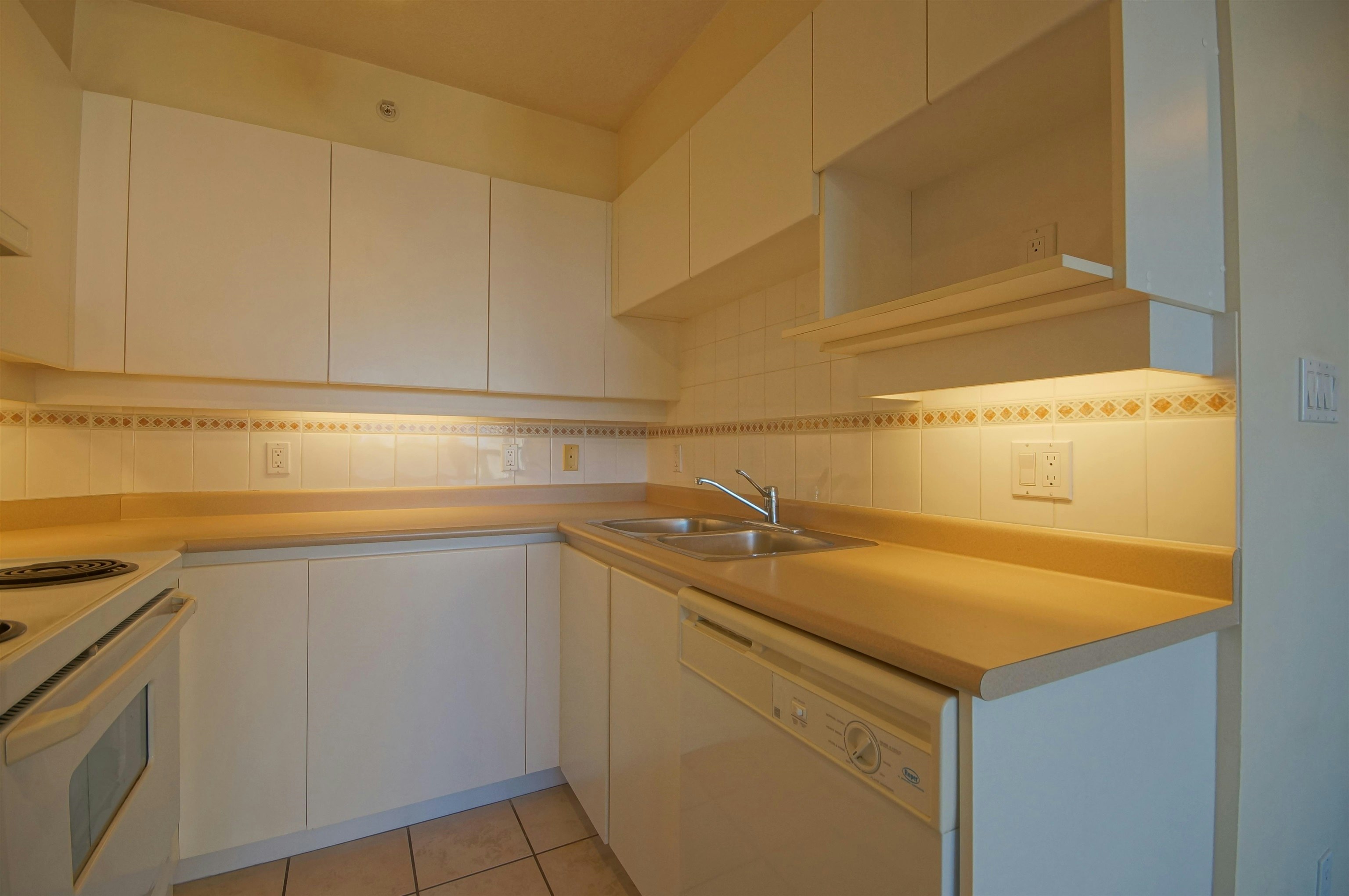 806-8297 Saba Road, Richmond, BC, V6Y 4B5 - 14