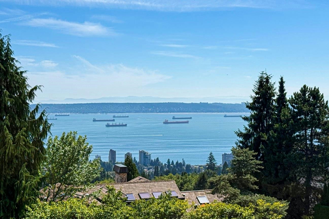 2390 Westhill Drive, West Vancouver, BC, V7S 2Z5 - 36