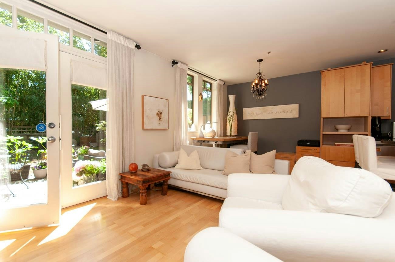 1375 Laburnum Street, Vancouver, BC, V6J 3W4 - 4