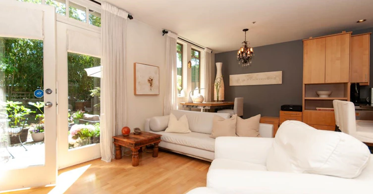 1375 Laburnum Street, Vancouver, BC, V6J 3W4 - 4