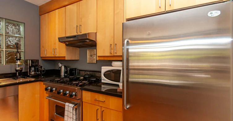 1375 Laburnum Street, Vancouver, BC, V6J 3W4 - 9