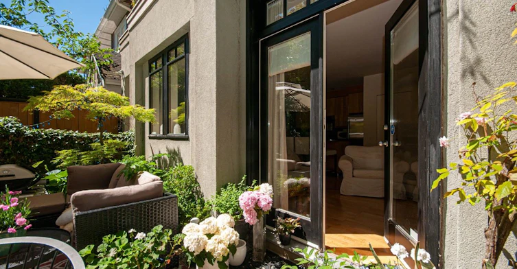 1375 Laburnum Street, Vancouver, BC, V6J 3W4 - 3