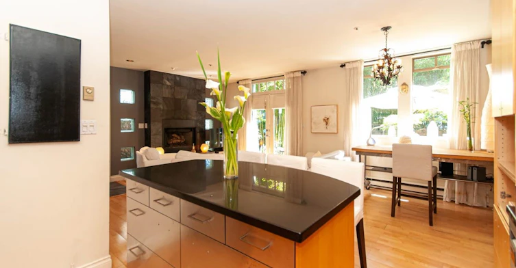 1375 Laburnum Street, Vancouver, BC, V6J 3W4 - 10