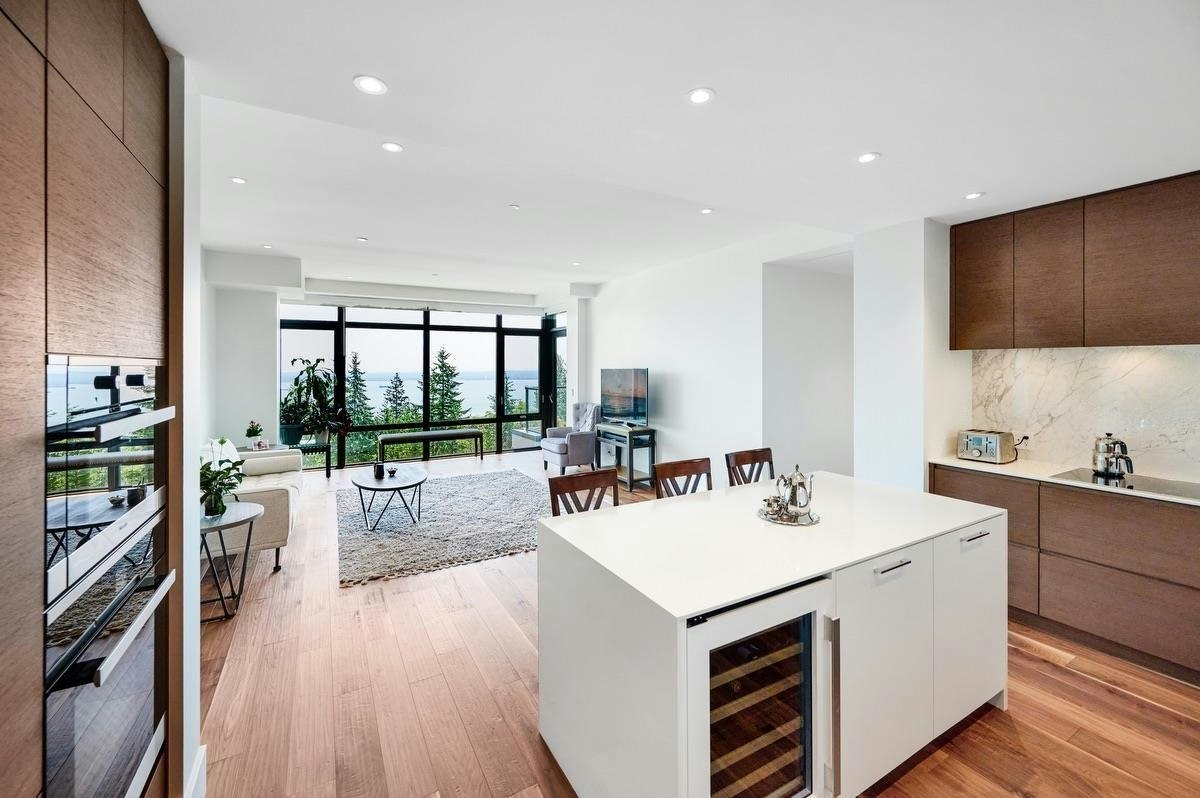 303-3101 Burfield Place, West Vancouver, BC, V7S 0B8 - 2