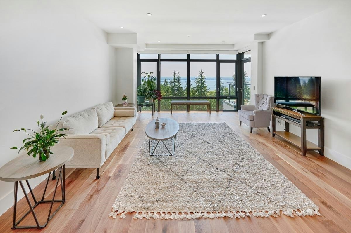 303-3101 Burfield Place, West Vancouver, BC, V7S 0B8 - 5