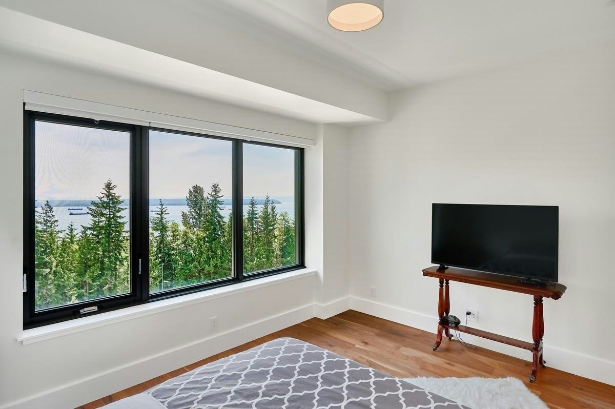 303-3101 Burfield Place, West Vancouver, BC, V7S 0B8 - 7