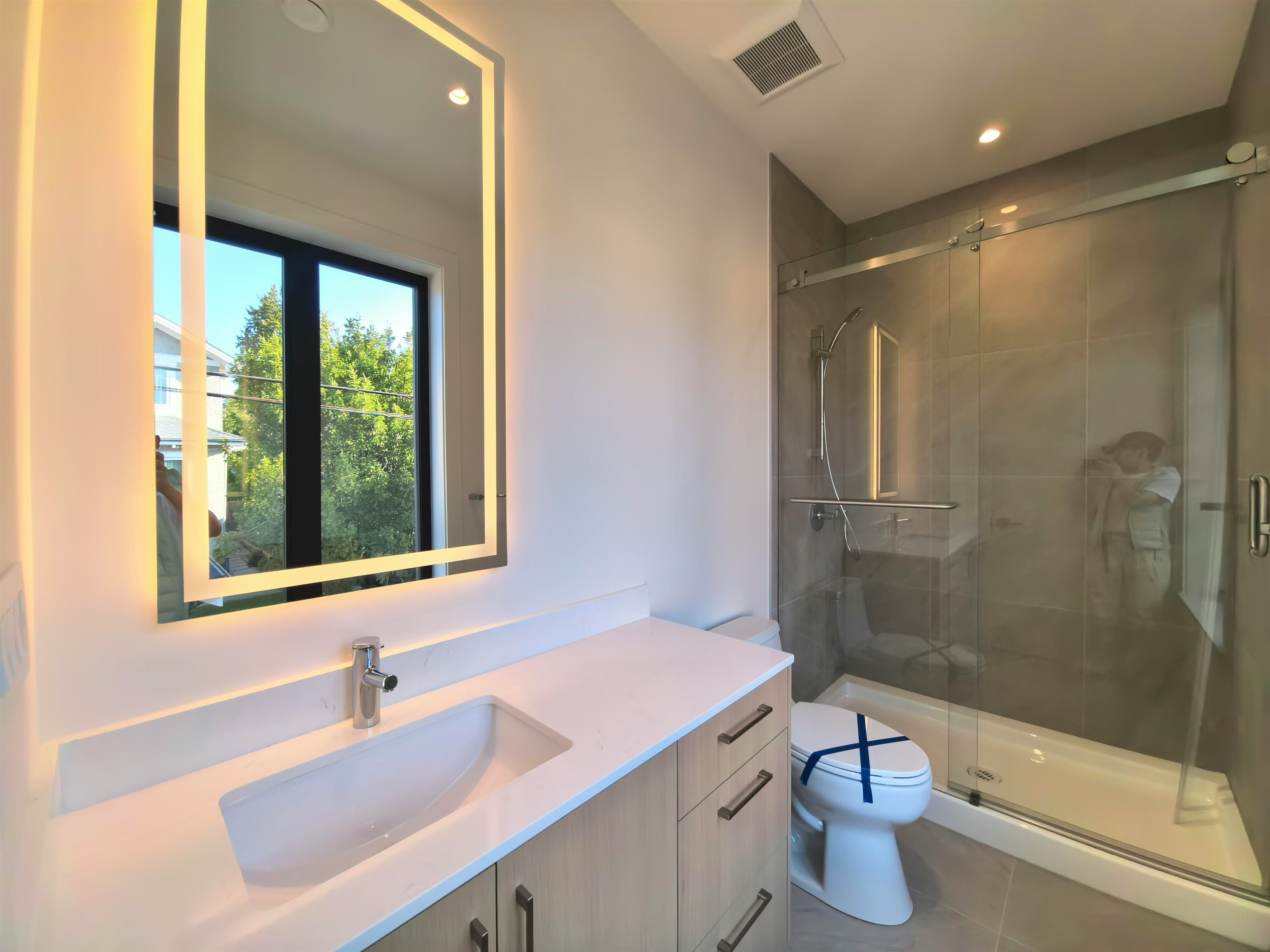 3000 West 44th Avenue, Vancouver, BC, V6N 3K5 - 12