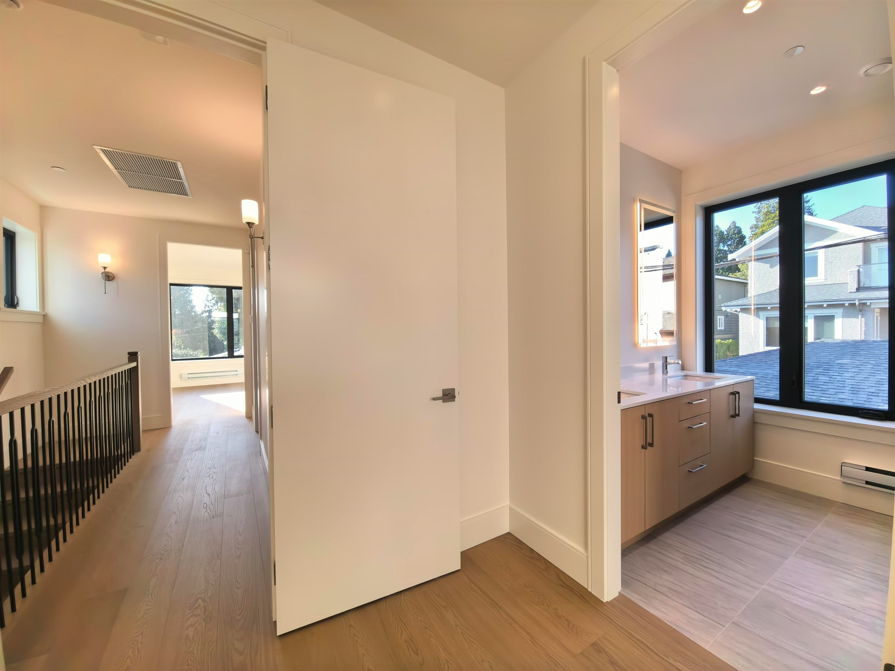 3000 West 44th Avenue, Vancouver, BC, V6N 3K5 - 10