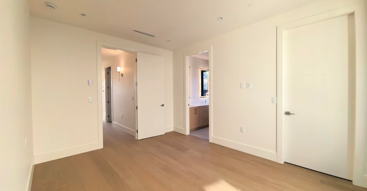 3000 West 44th Avenue, Vancouver, BC, V6N 3K5 - 9