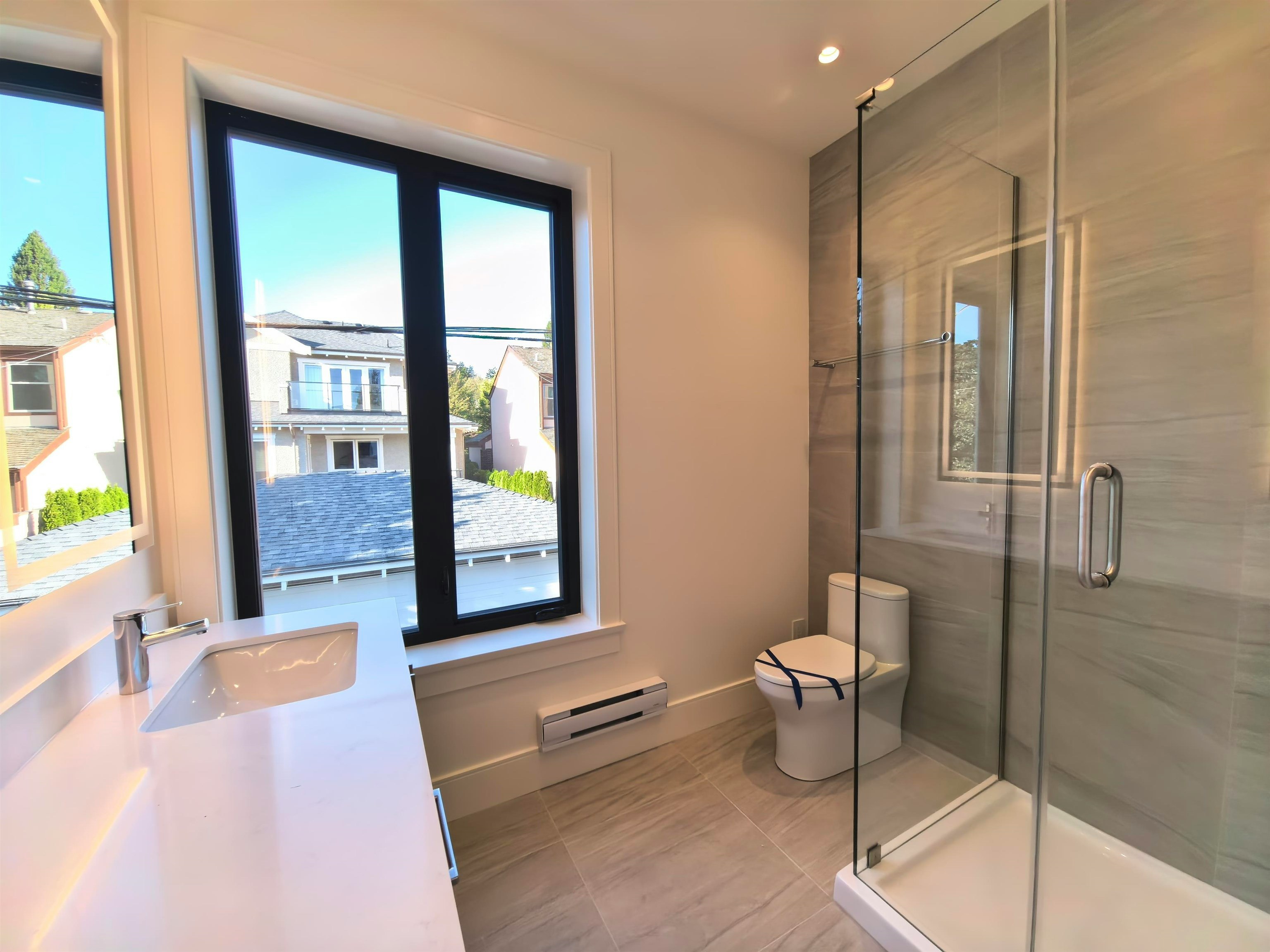3000 West 44th Avenue, Vancouver, BC, V6N 3K5 - 16