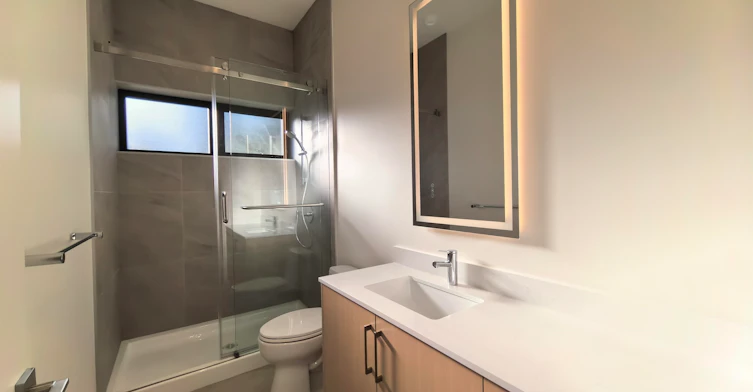3000 West 44th Avenue, Vancouver, BC, V6N 3K5 - 13