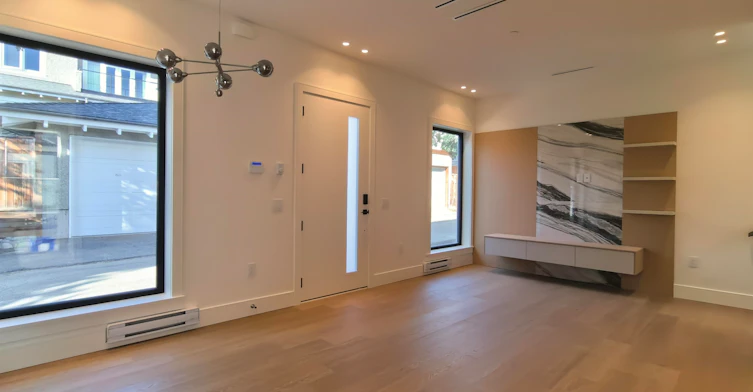 3000 West 44th Avenue, Vancouver, BC, V6N 3K5 - 3