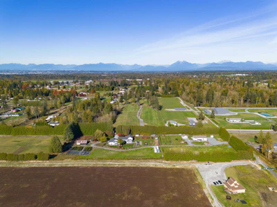 22714 26 Avenue - 5