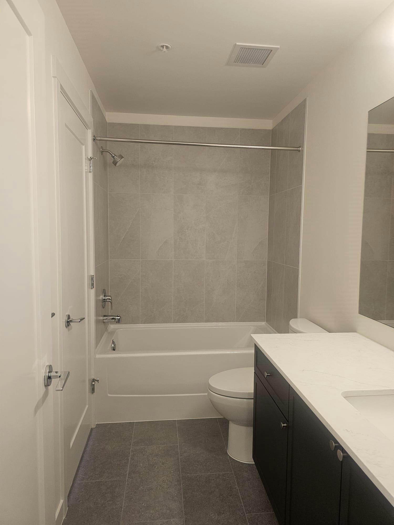 316-15730 Fraser Highway, Surrey, BC, V4N 0Y6 - 6