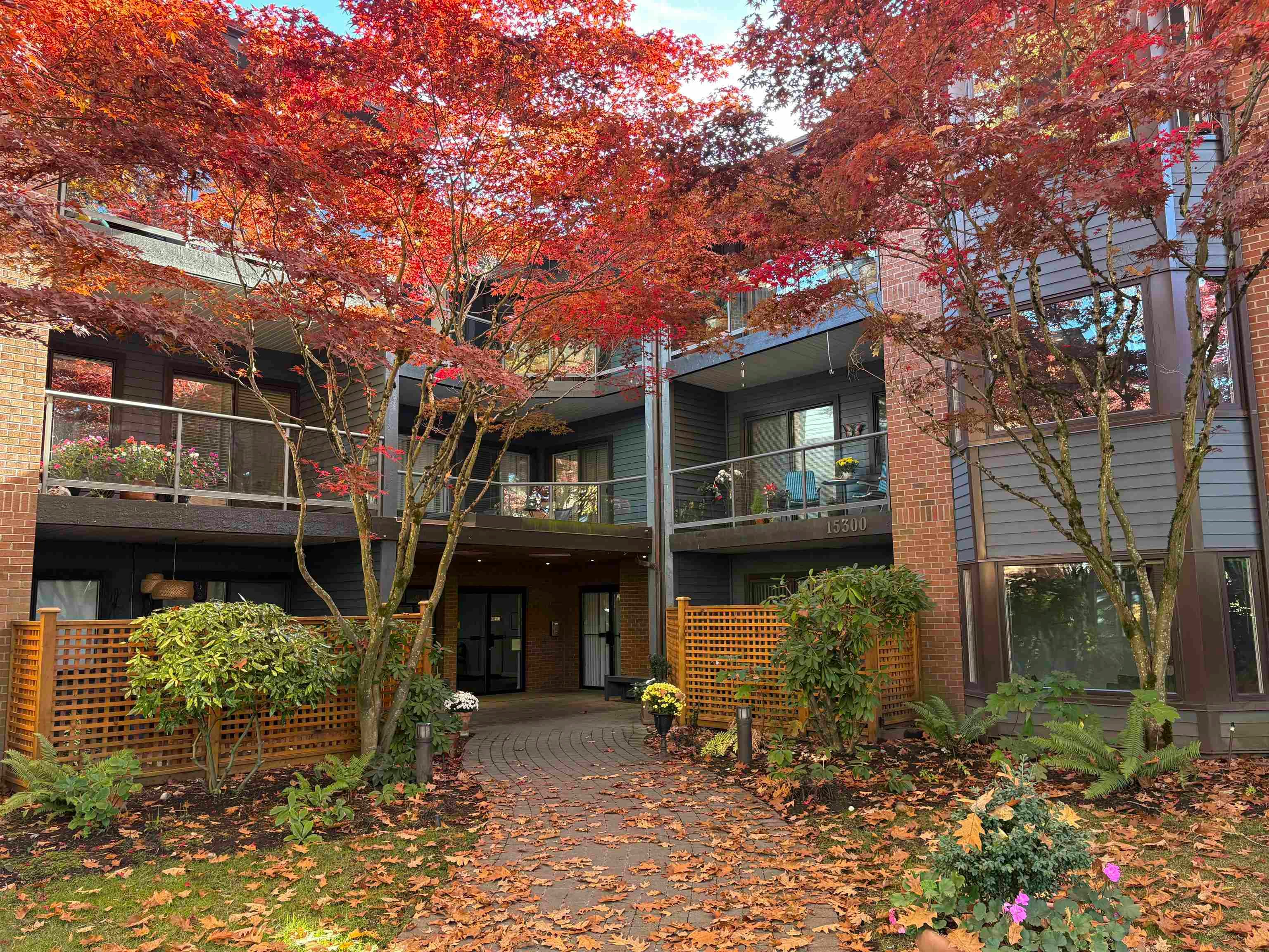 206-15300 17 Avenue, Surrey, BC, V4A 8Y6