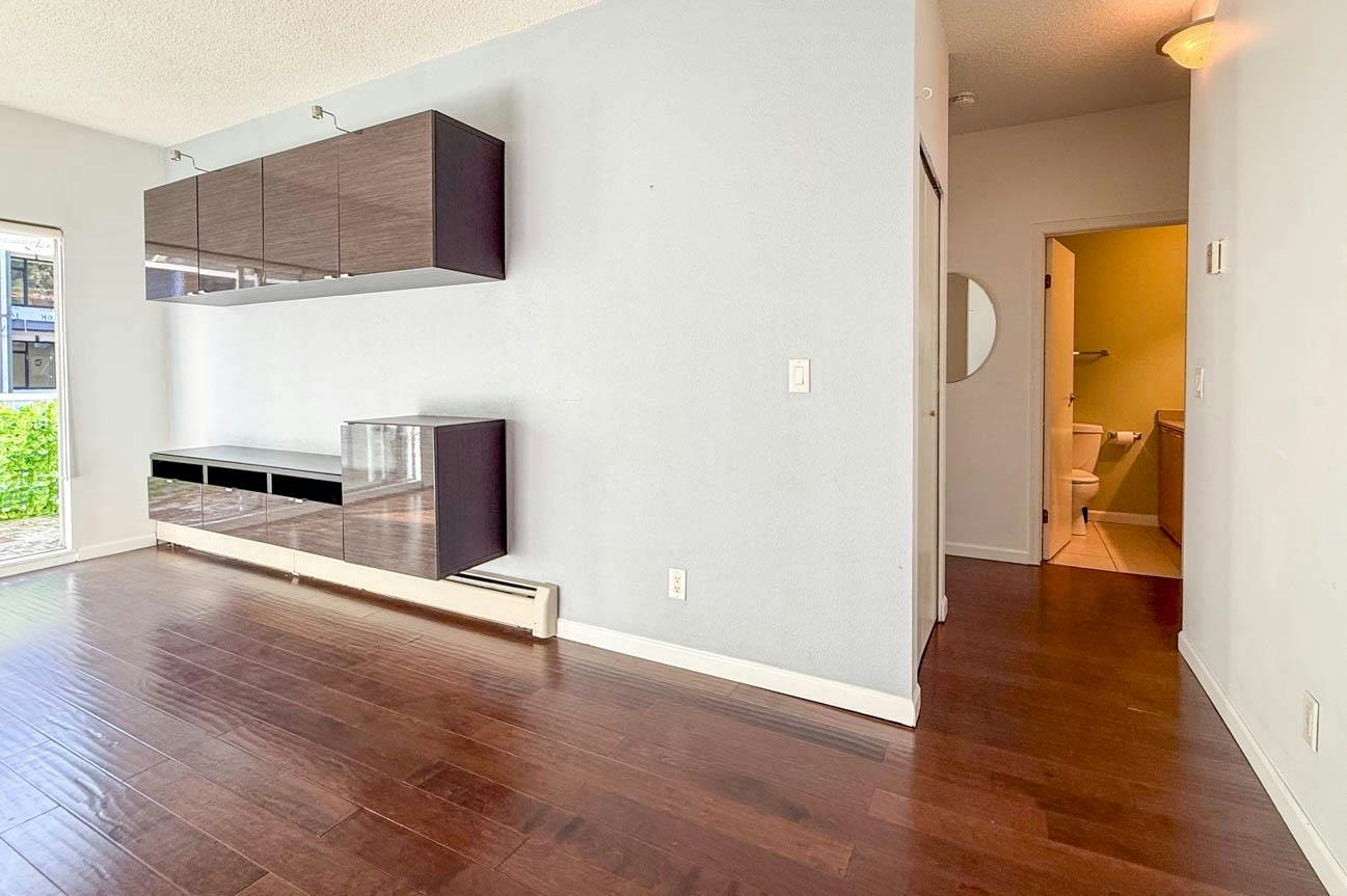 304-827 W 16th, North Vancouver, BC, V7P 1R2 - 11