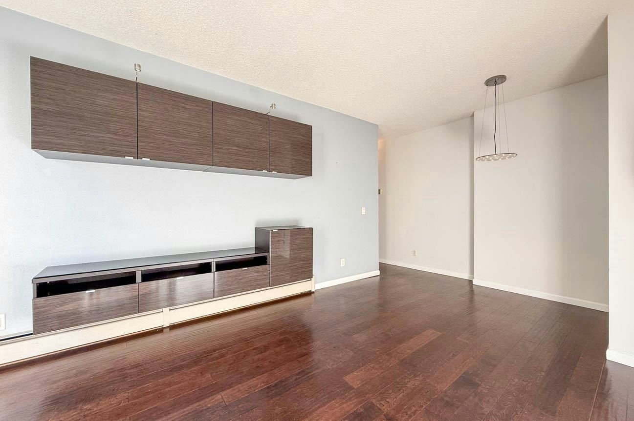304-827 W 16th, North Vancouver, BC, V7P 1R2 - 13