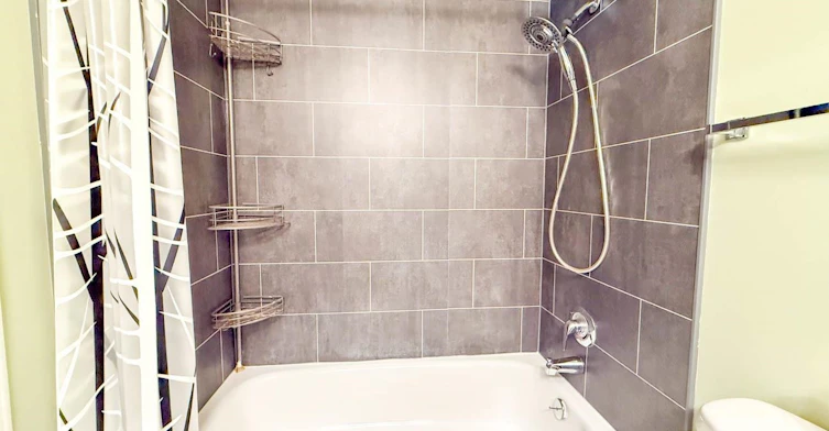 304-827 W 16th, North Vancouver, BC, V7P 1R2 - 26