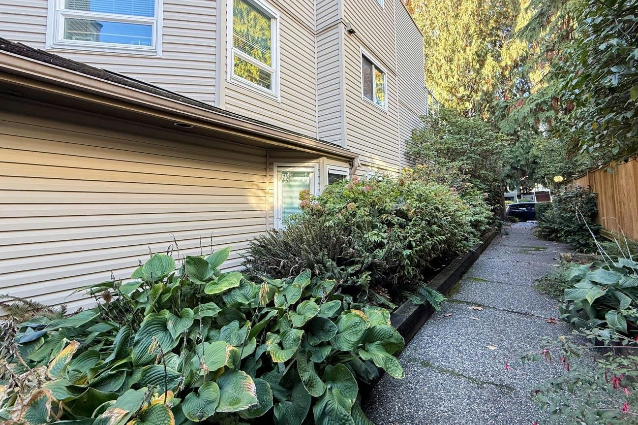 304-827 W 16th, North Vancouver, BC, V7P 1R2 - 5