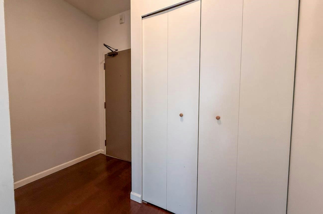 304-827 W 16th, North Vancouver, BC, V7P 1R2 - 6