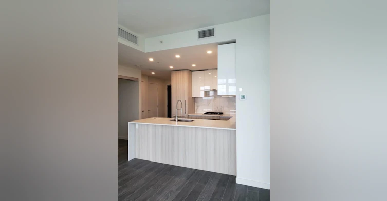 2602-5333 Goring Street, Burnaby, BC, V5B 0B6 - 5