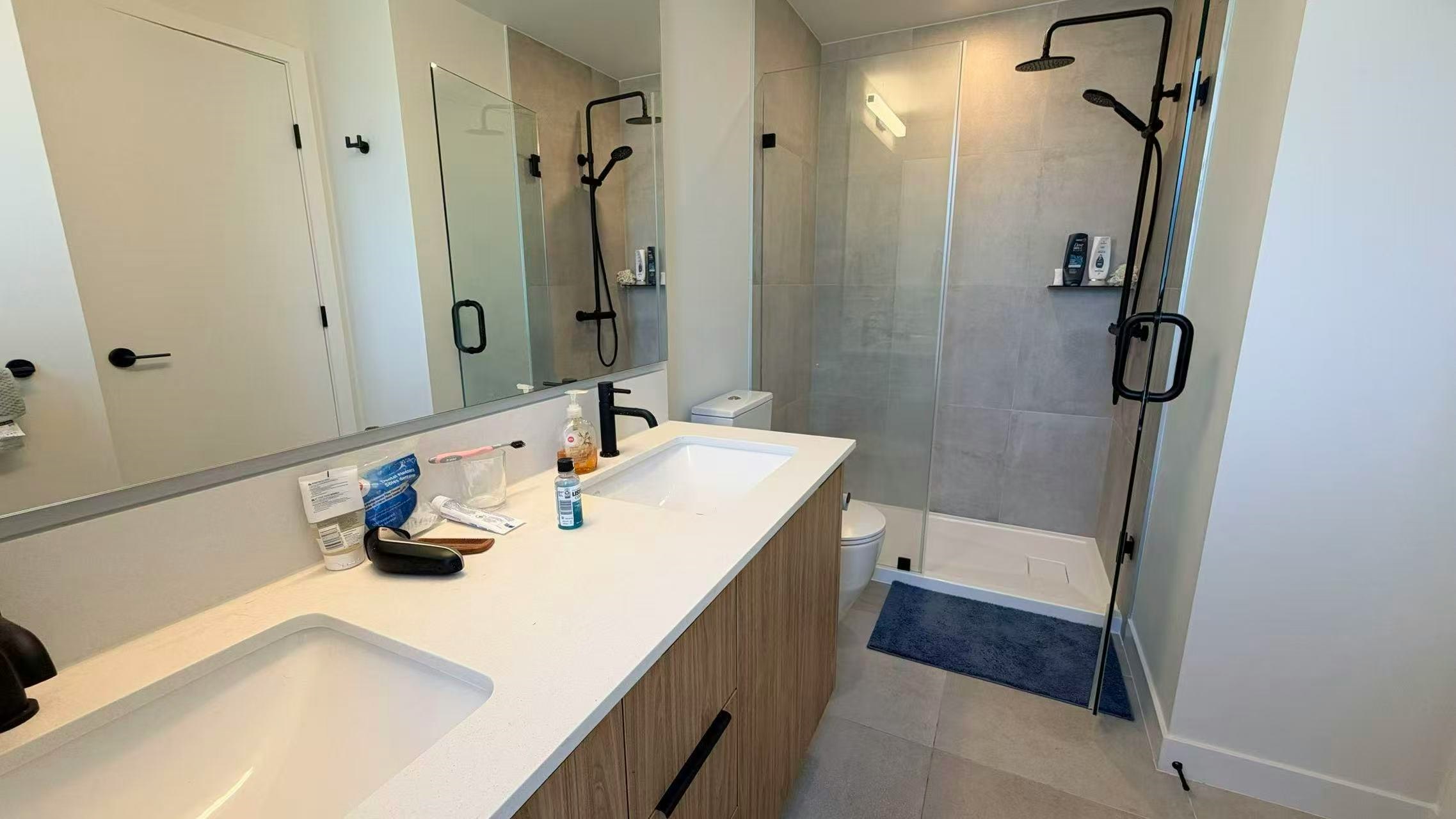 715 Ducklow Street, Coquitlam, BC, V3J 0P7 - 9