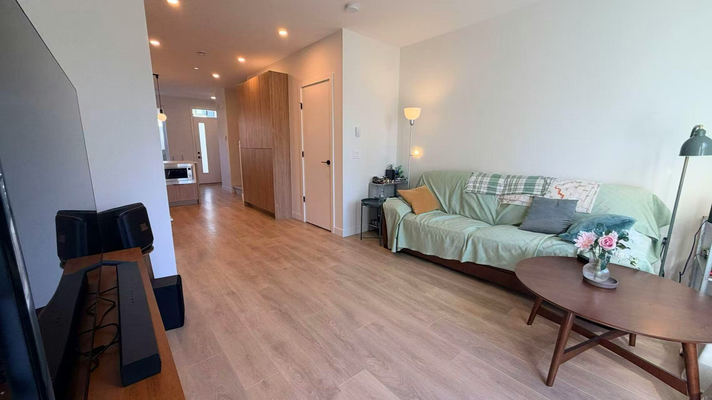 715 Ducklow Street, Coquitlam, BC, V3J 0P7 - 7