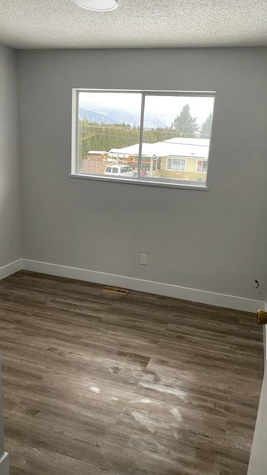 UPPER-46766 First Avenue, Chilliwack, BC, V5P 1X7 - 5