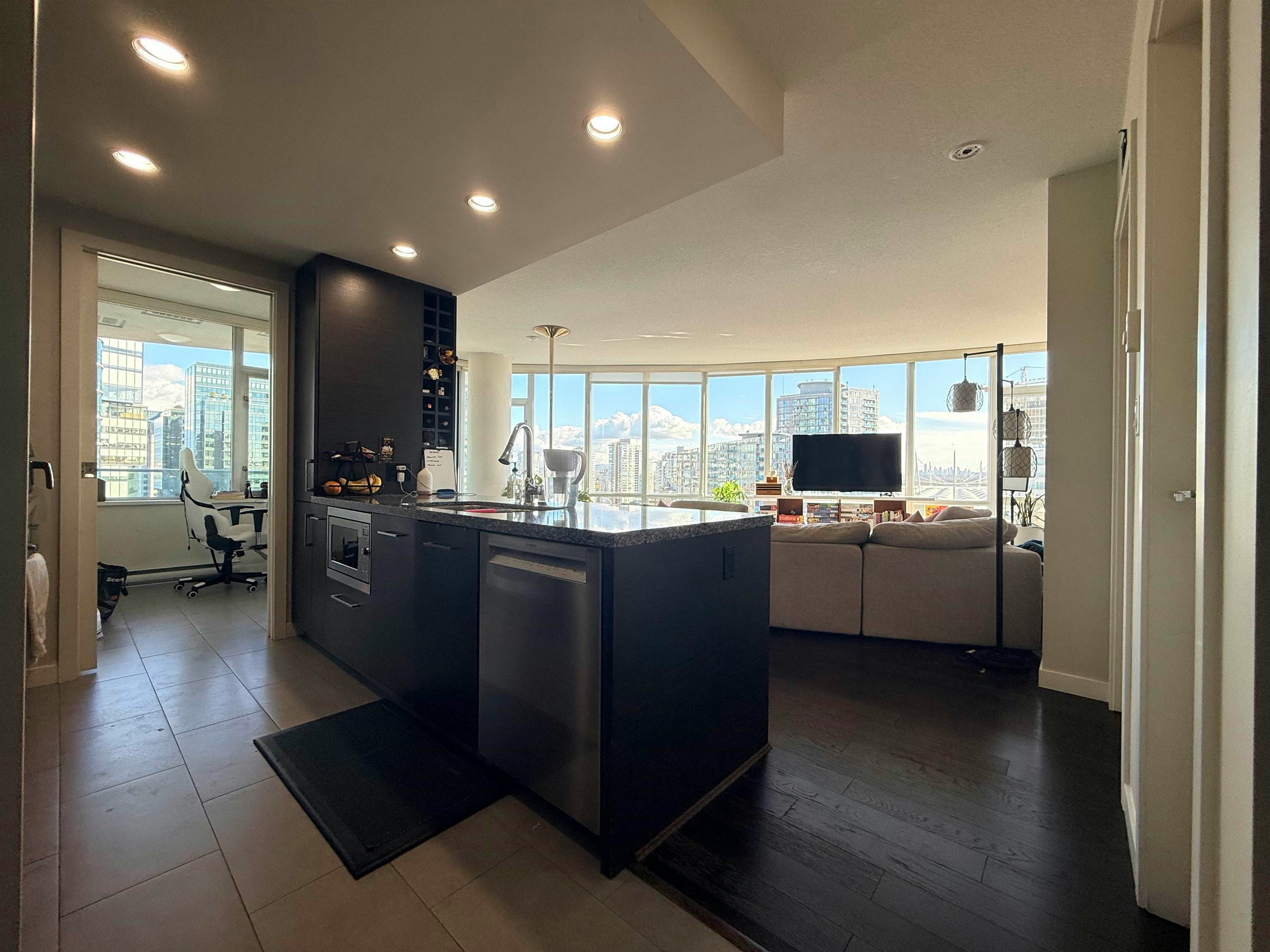 1803-833 Homer Street, Vancouver, BC, V6B 0H4 - 3