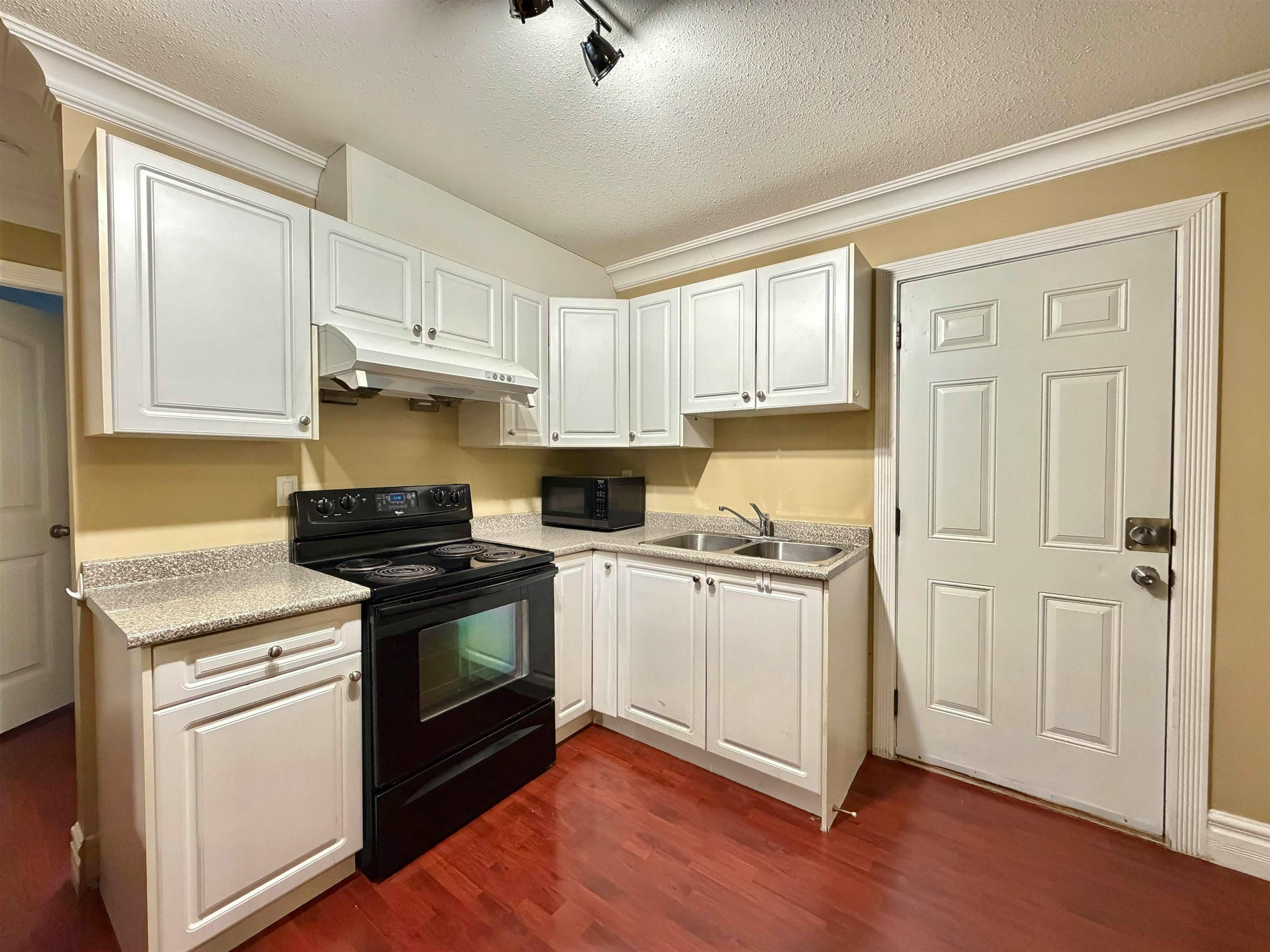 1BD-7730 Nelson Avenue, Burnaby, BC, V5J 4C9 - 4