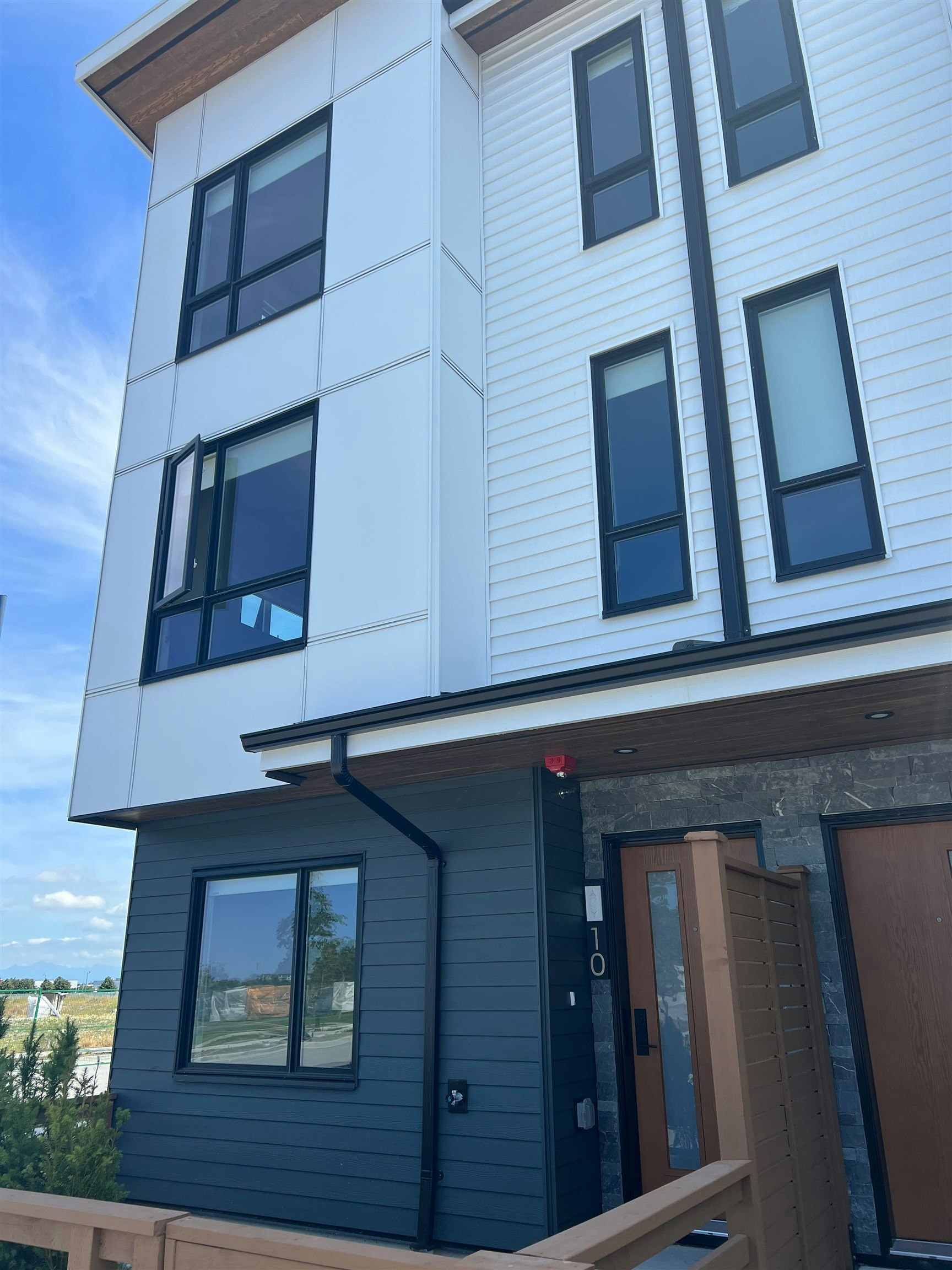 10-4745 Spruce Way, Delta, BC, V4M 0E8 - 2