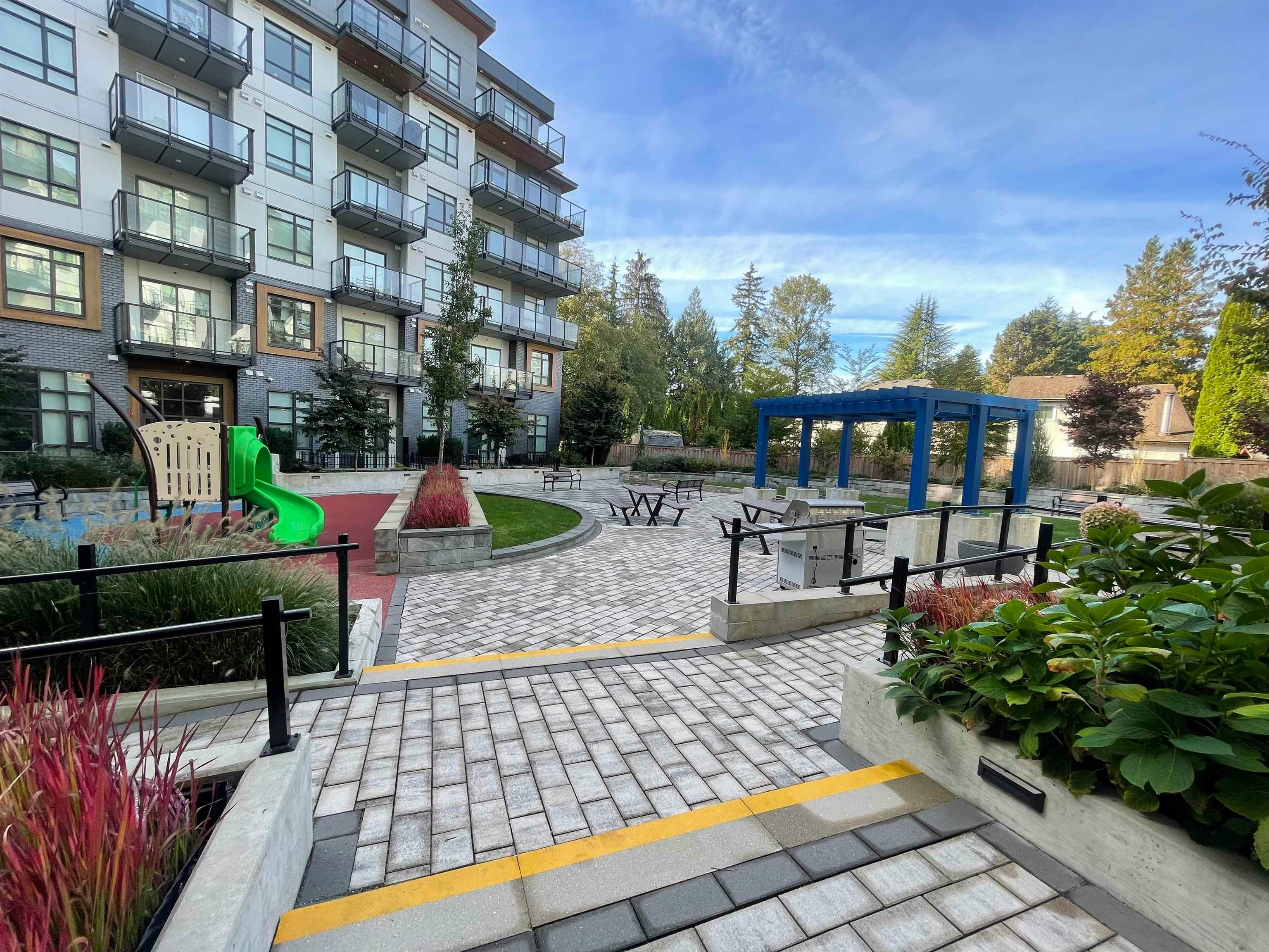 529-13968 Laurel Drive, Surrey, BC, V3T 1A8 - 35