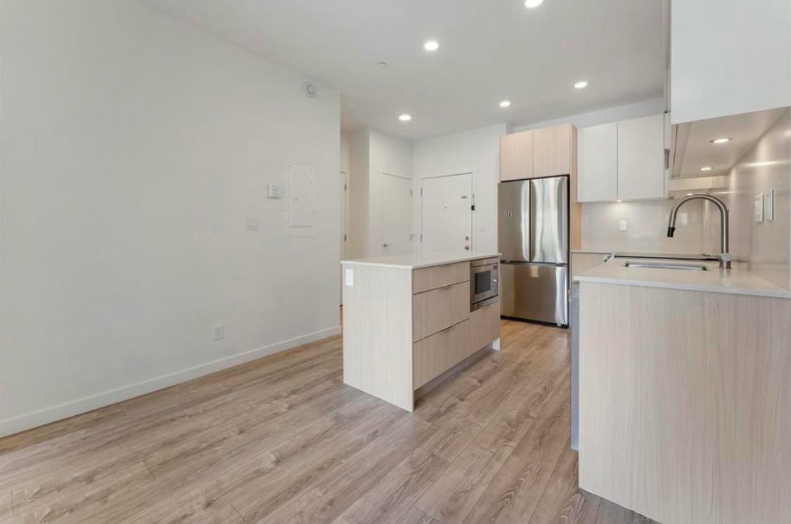 529-13968 Laurel Drive, Surrey, BC, V3T 1A8 - 7