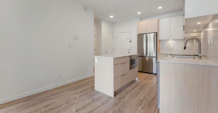 529-13968 Laurel Drive, Surrey, BC, V3T 1A8 - 7