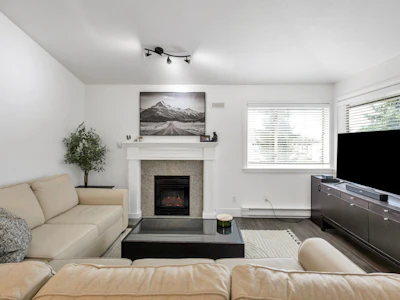 308-33675 Marshall Road - 2
