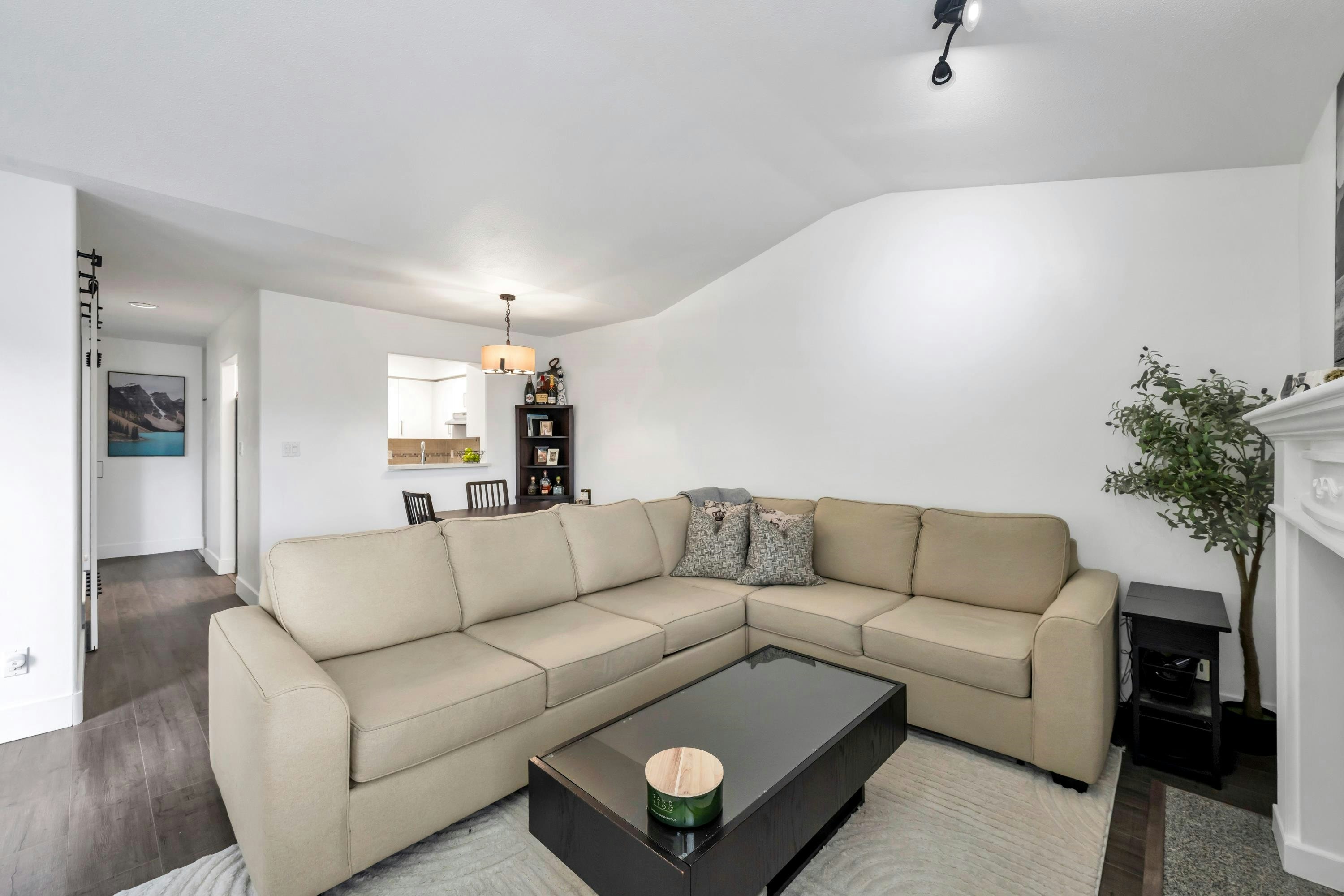 308-33675 Marshall Road - 5