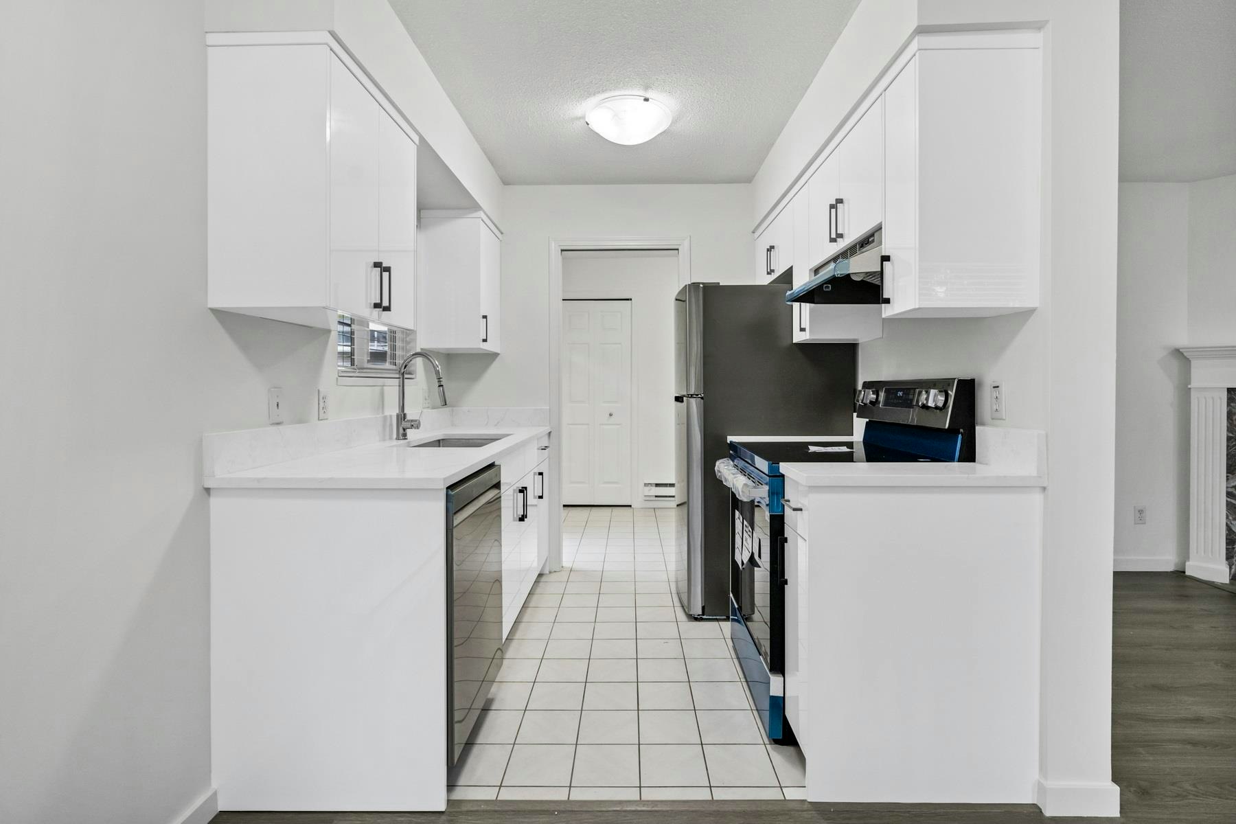 5-7091 Blundell Road - 4