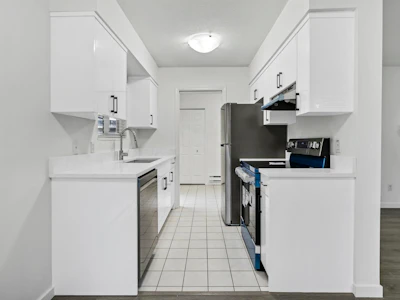 5-7091 Blundell Road - 4