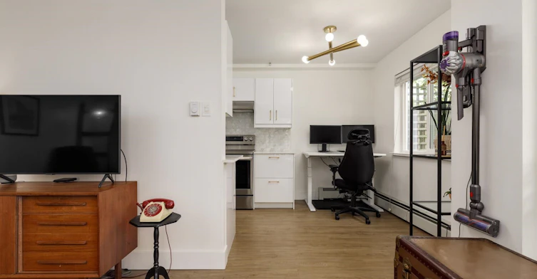 109-3020 Quebec Street, Vancouver, BC, V5T 3B1 - 4
