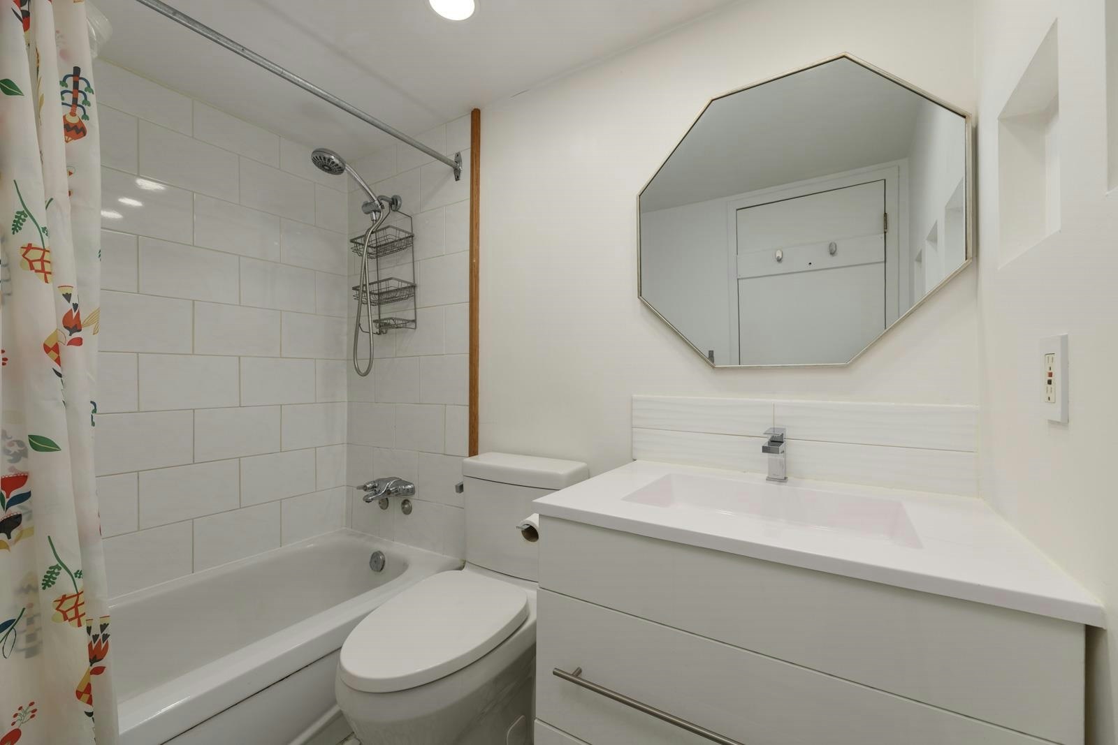 109-3020 Quebec Street, Vancouver, BC, V5T 3B1 - 11