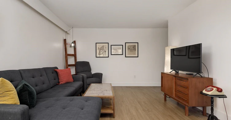 109-3020 Quebec Street, Vancouver, BC, V5T 3B1 - 3